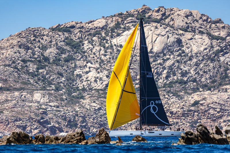 Grand Soleil Plus 80 Long Cruise su Giornale della Vela